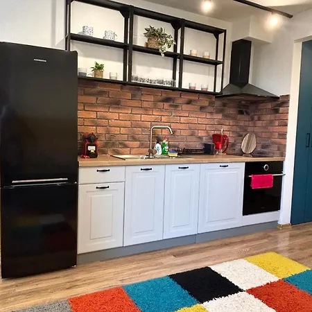 Cozy Corner In - Free Parking Apartment *
