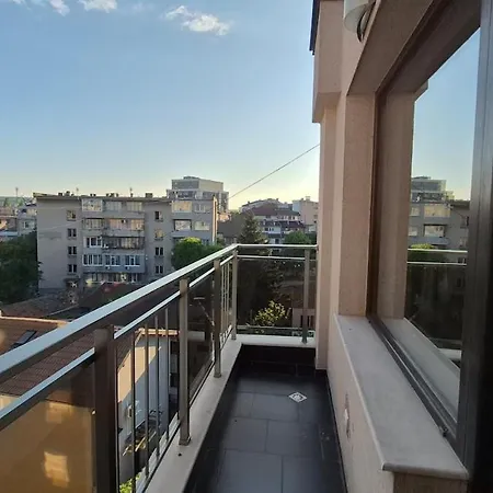 Cozy Corner In - Free Parking Apartment Varna