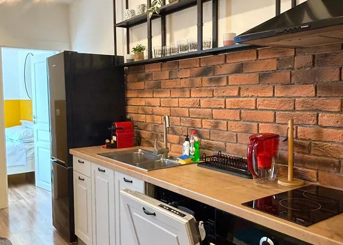 Cozy Corner In - Free Parking شقة فارنا